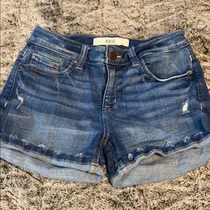 BKE Stella short size 26